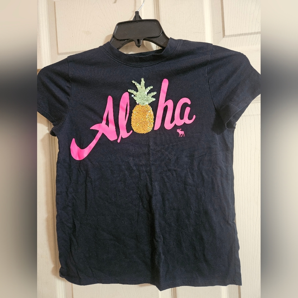 ABERCROMBIE KIDS ALOHA PINEAPPLE GRAPHIC TEE: NAVY: EXCELLENT CONDITION: 13/14
